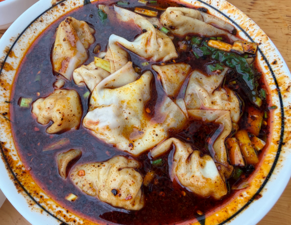 旅游，美食是重点